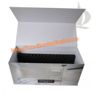 廠(chǎng)家直銷(xiāo)貼印刷帖紙型木地板樣品展示盒子PY231(1